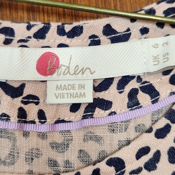 Boden Woman’s Lightweight Leopard Printed Linen Blouse Size 2 - Picture 2 of 5